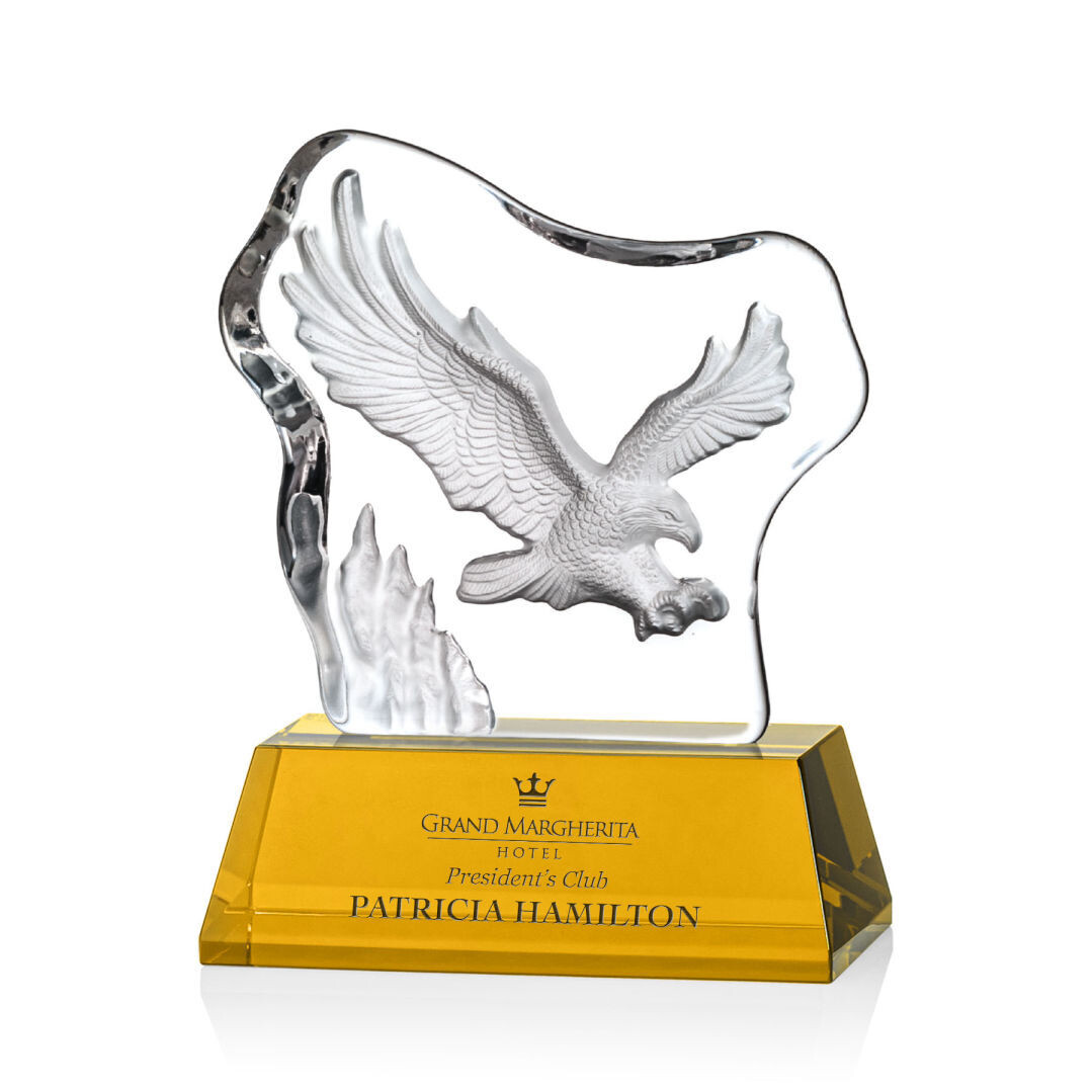3D Sculpture of Hunting Eagle Sculpture In Optical Crystal with 8 Base Colors